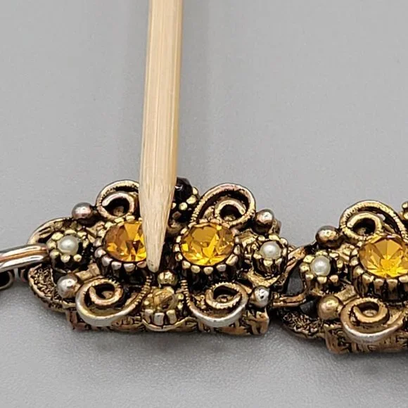 Womens Gold Tone Metal Fashion Bracelet Multicolor Rhinestones Faux Pearl 6 1/4 - Picture 7 of 8